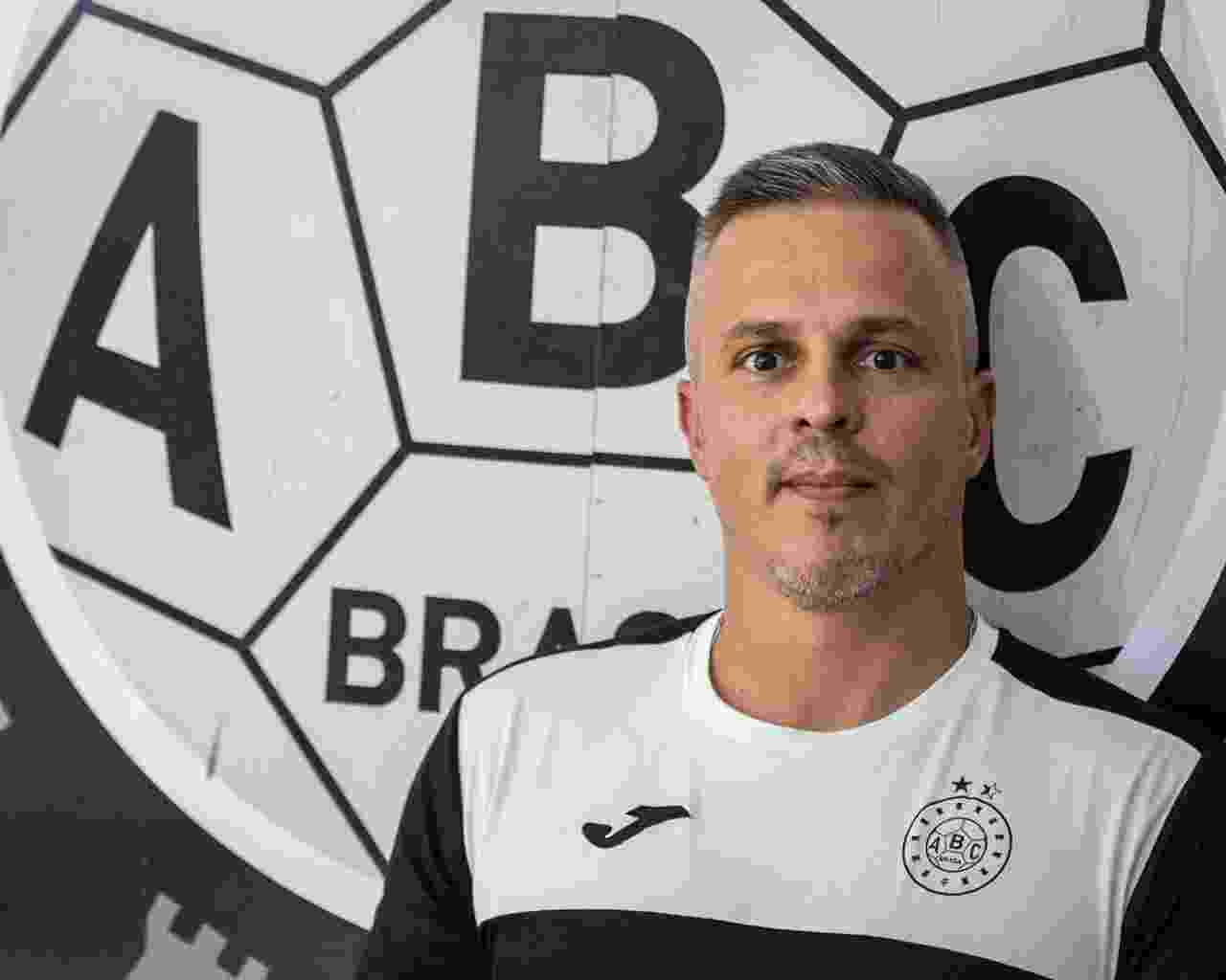 fotografia associado